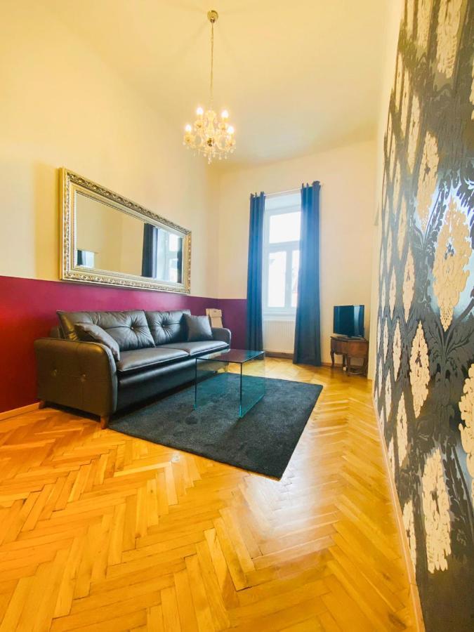 Hideaway Apartment Augarten Вена Экстерьер фото